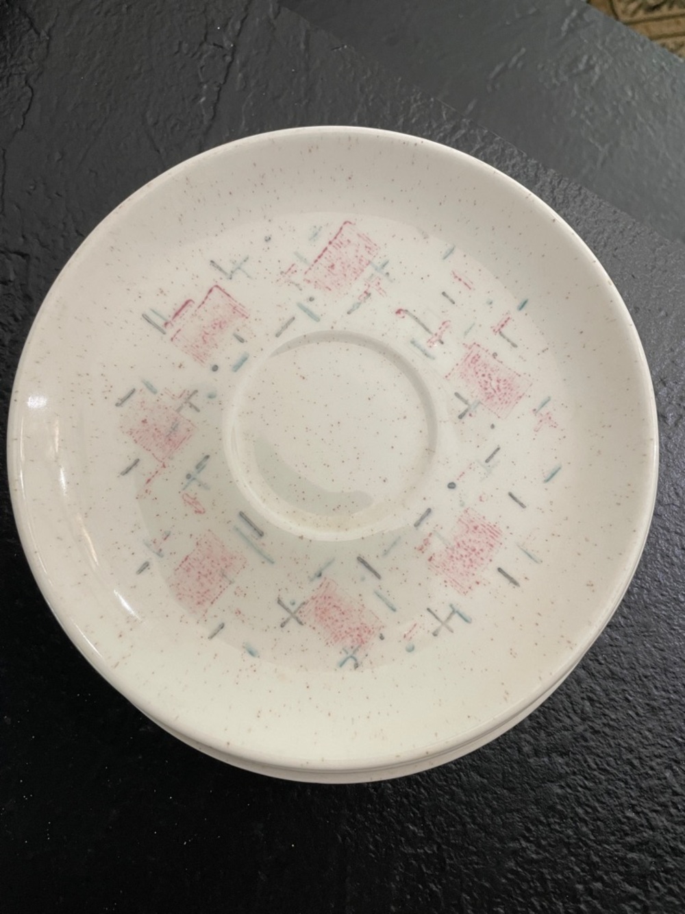 Vernon Metlox Tickled Pink Classic White Saucer Set with Pink Pattern - 5-Pack - Picture 10 of 10